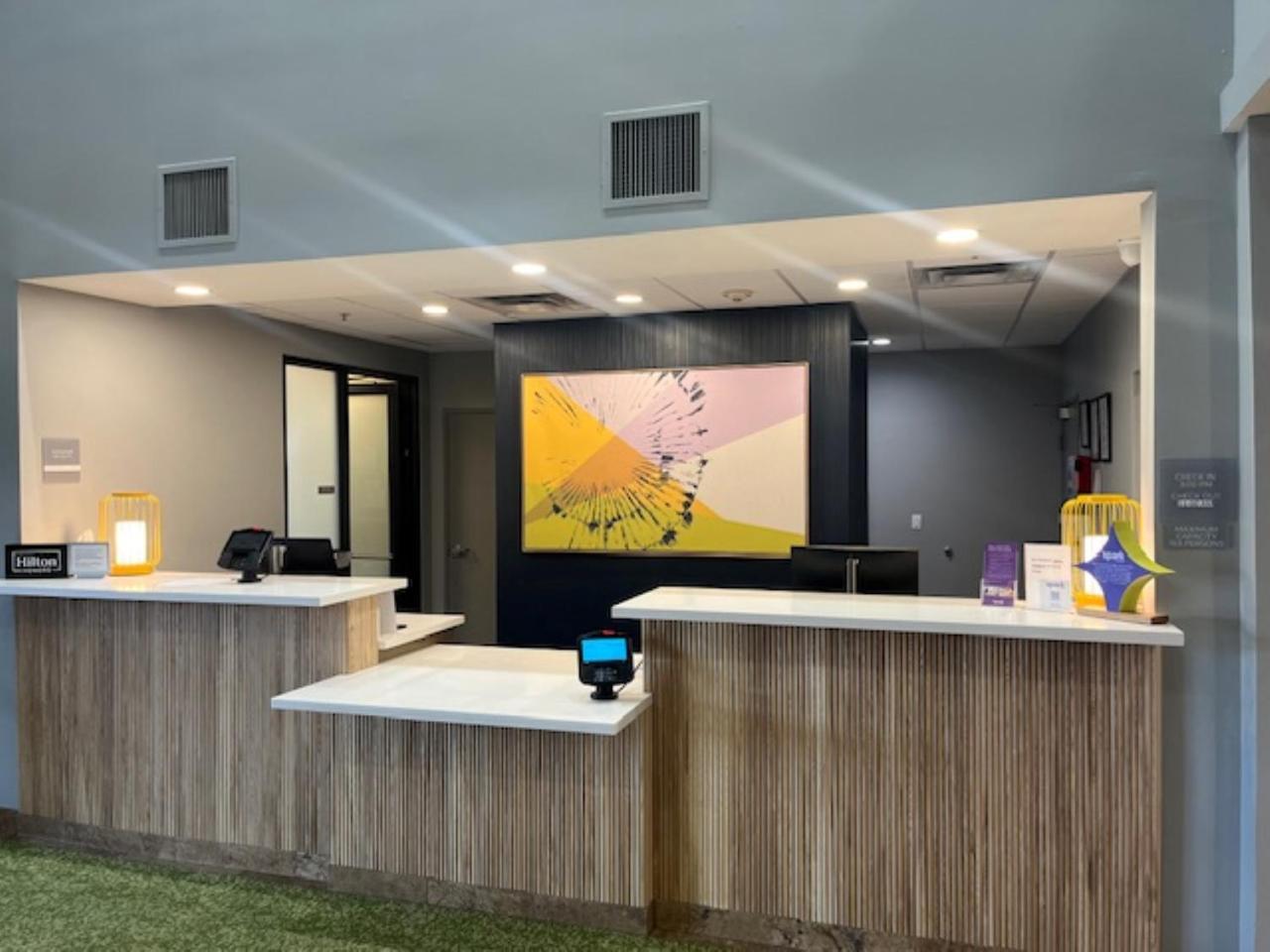 Spark By Hilton Phoenix East Меса Экстерьер фото